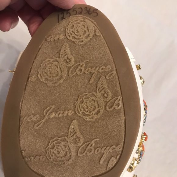 JOAN BOYCE‎ WHITNEY WHITE STUDDED SIZE 8M OPEN TOE SLIDES SHOES  NEW - Picture 11 of 11